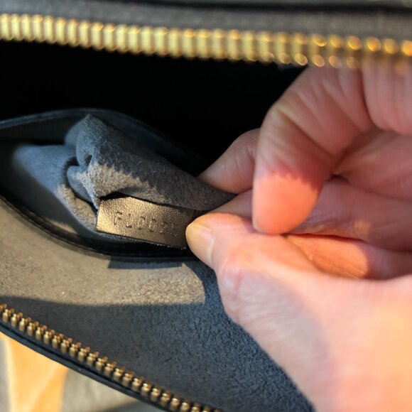 Louis Vuitton Alma PM - Picture 6 of 16